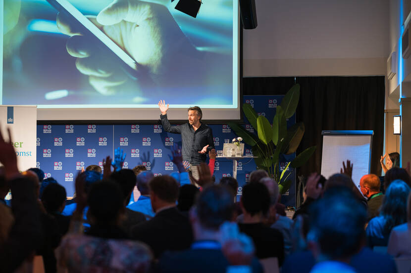 Foto van Martijn Winkler tijdens zijn Keynote